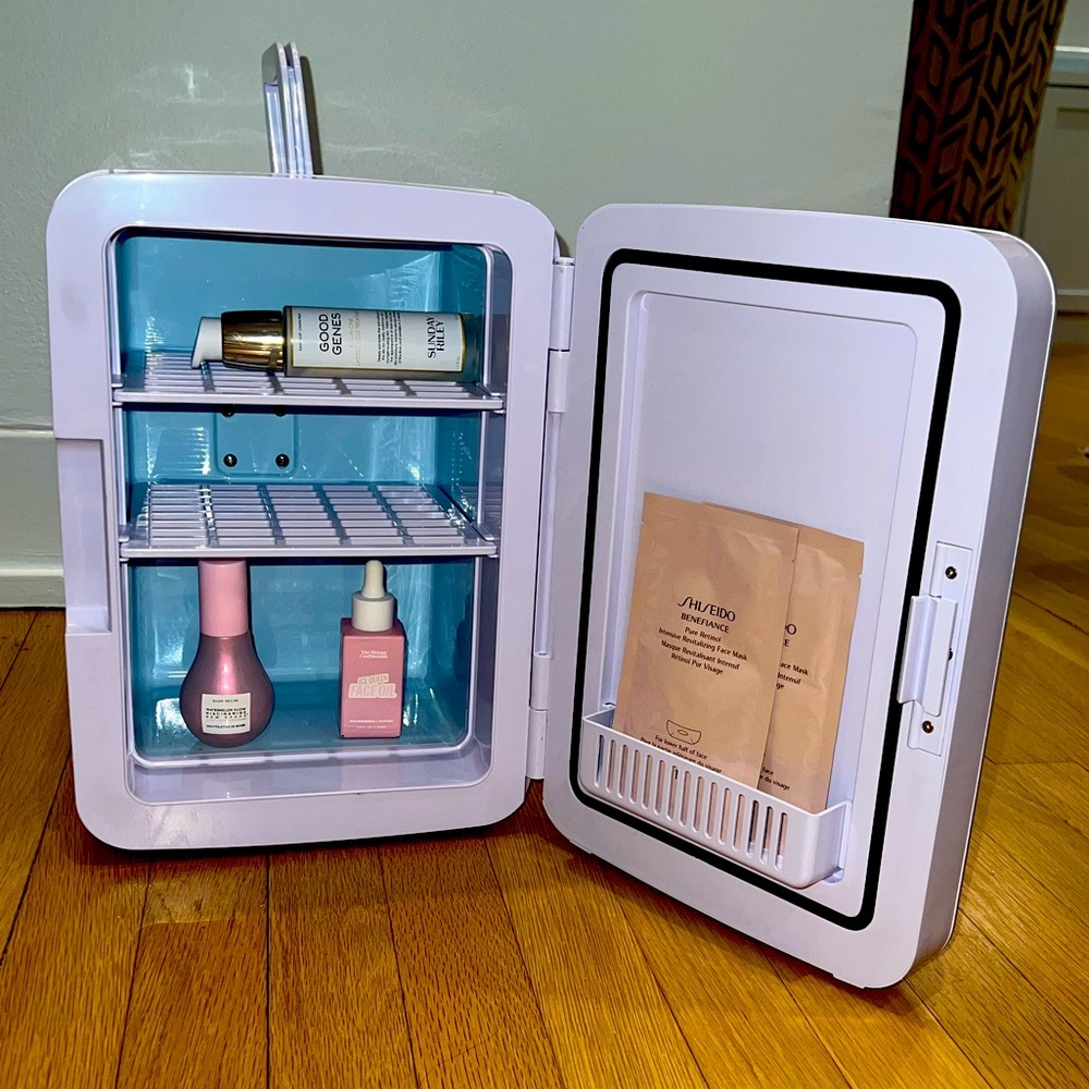 Cooluli Infiniti 10L mini fridge: drinks/skincare/breastmilk/medications/food